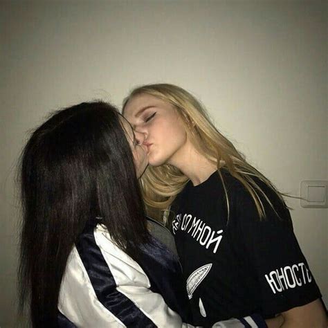 Lesbianas anal Search